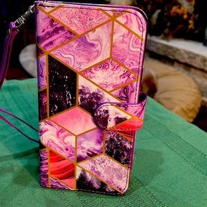 I phone 13 pro wallet case wristlet